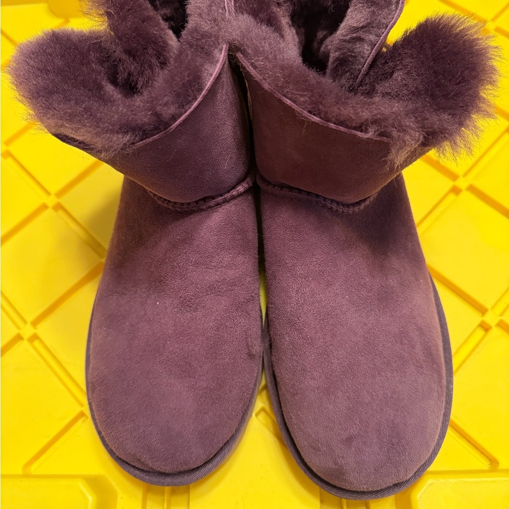 UGG Women's Winter Boots 9